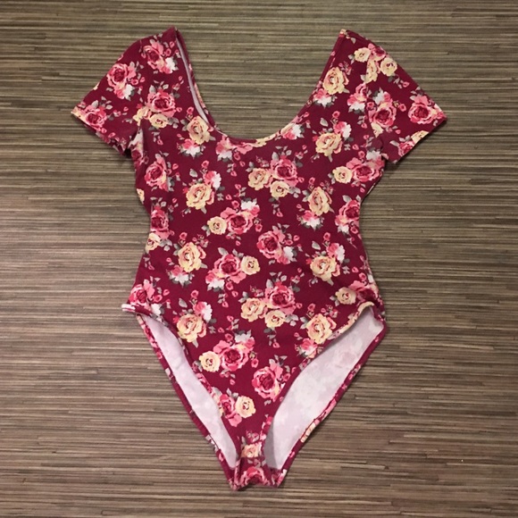 Forever 21 Tops - Floral bodysuit