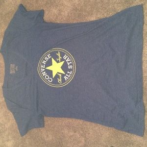 I am selling chuck Taylor tees💙👕