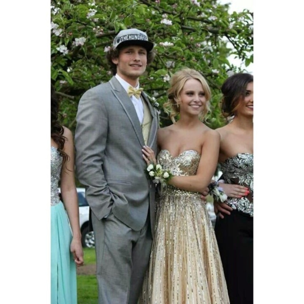 sherri hill gold dress! Size 0