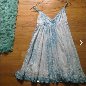 Blue and white started float nightgown