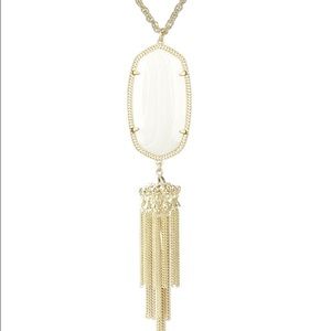 Kendra Scott Rayne Necklace in Pearl and Gold
