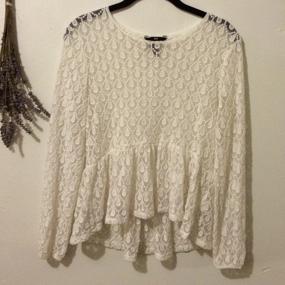 Lace Pattern Top 🕊