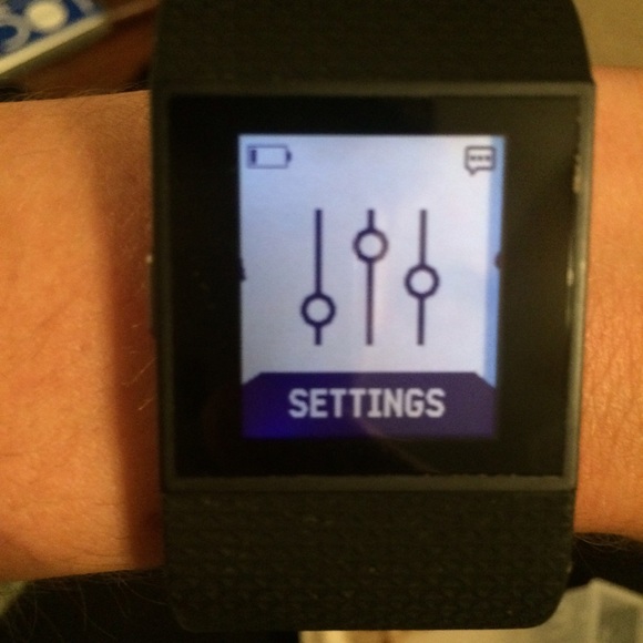 Fitbit Surge HR - Picture 2 of 2