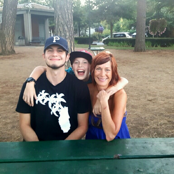 Meet your Posher, Robin - Picture 4 of 8