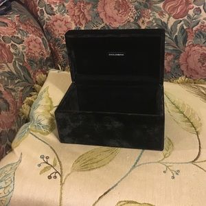 Beautiful Dolce & Gabbana velvety box