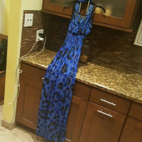 Dress - Picture 3 of 4