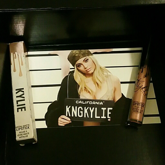 Kylie Cosmetics metal matte liquid lipstick Heir