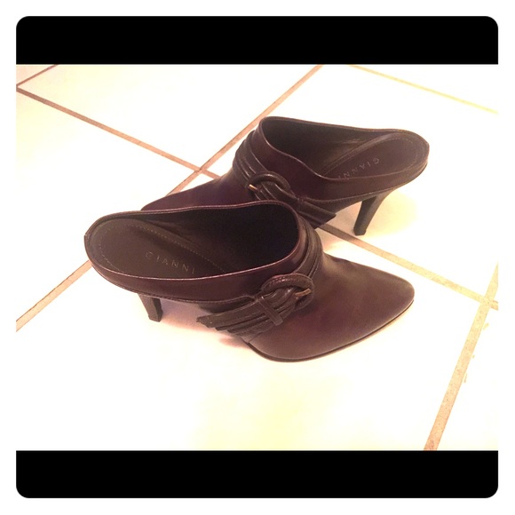 Gianni Bini Sz 8 Leather Stiletto Mules