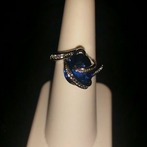 Jewelry in candles reveal jewelry