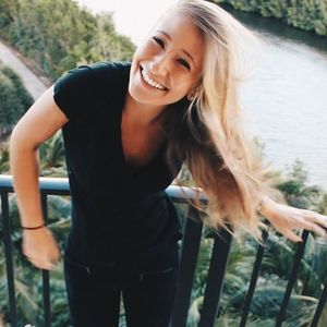 Meet your Posher, Brittany