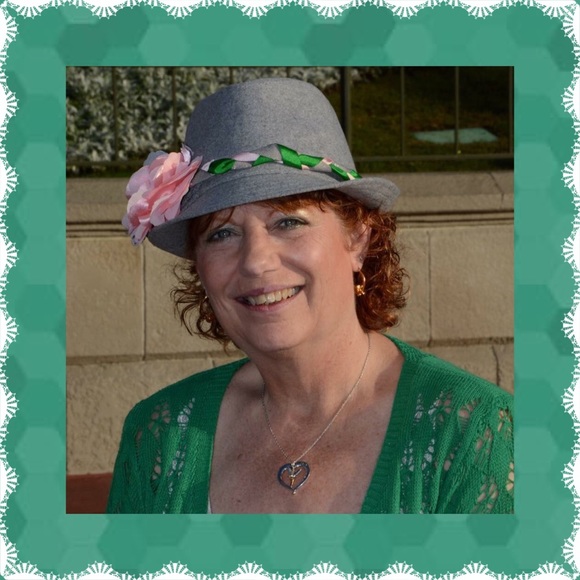 Meet your Posher, Candice - Picture 1 of 1