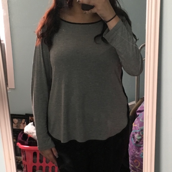 Gray long sleeve shirt