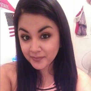 Meet your Posher, Bella