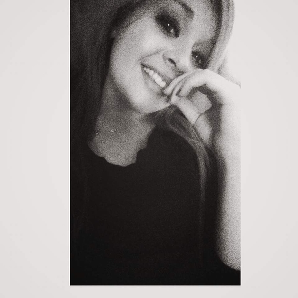 Meet your Posher, Chloé joyce