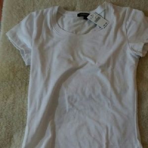White short sleeve shirt