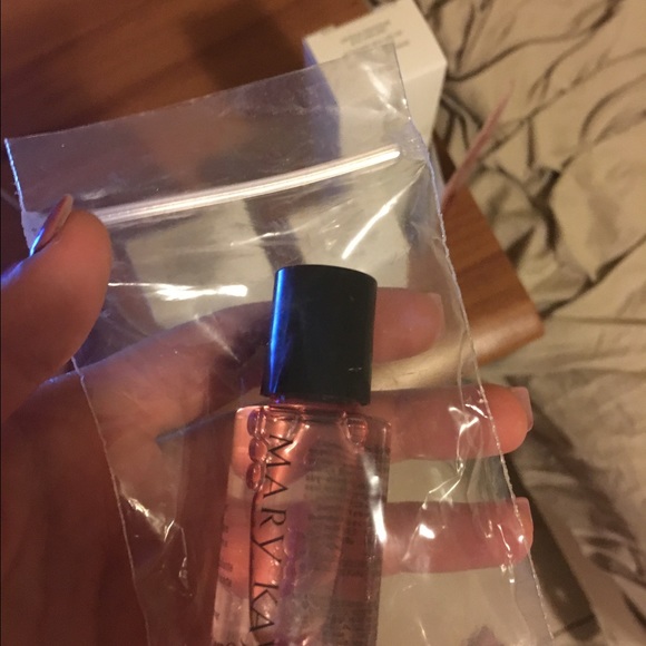 Mary Kay face cleansing system - Picture 3 of 4