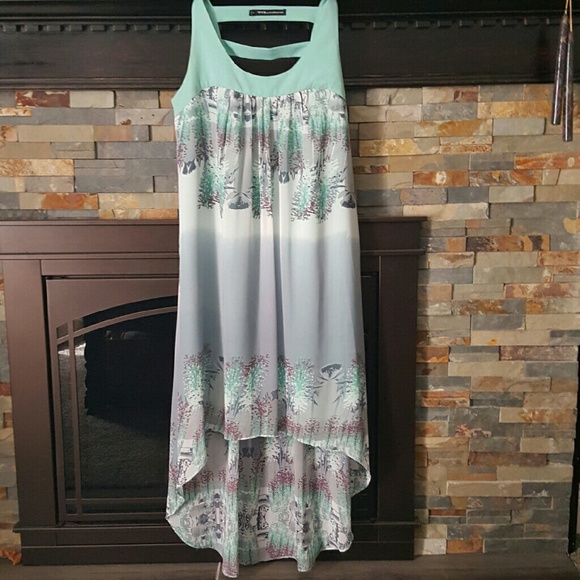 Gorgeous Flouncy High-Low Dress - Picture 2 of 4
