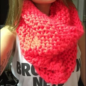 Pink a crunchy Infiniti scarf