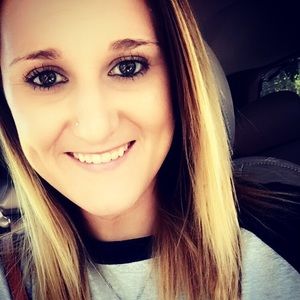 Meet your Posher, Makenzie