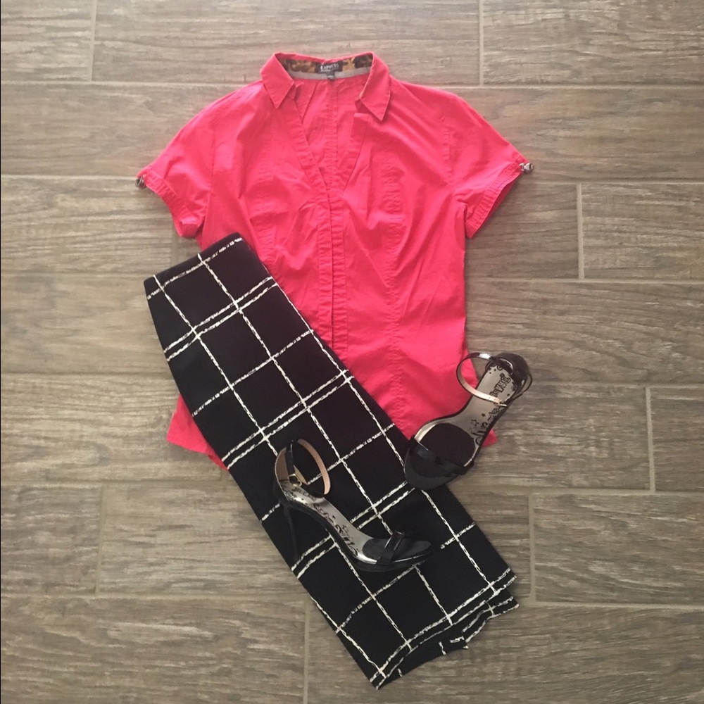 Express Kissing Placket Essential Shirt