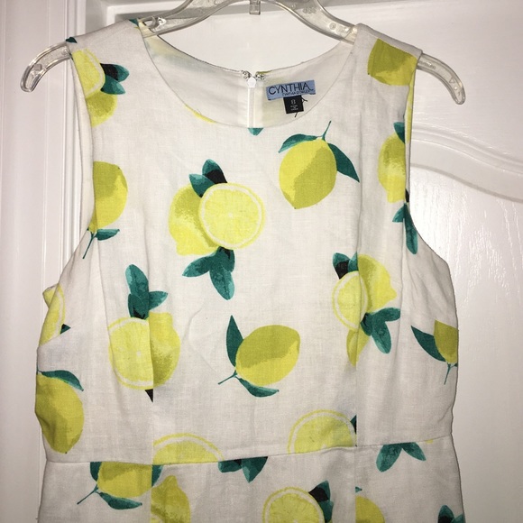 Lemon print super fun dress πππ - Picture 2 of 4