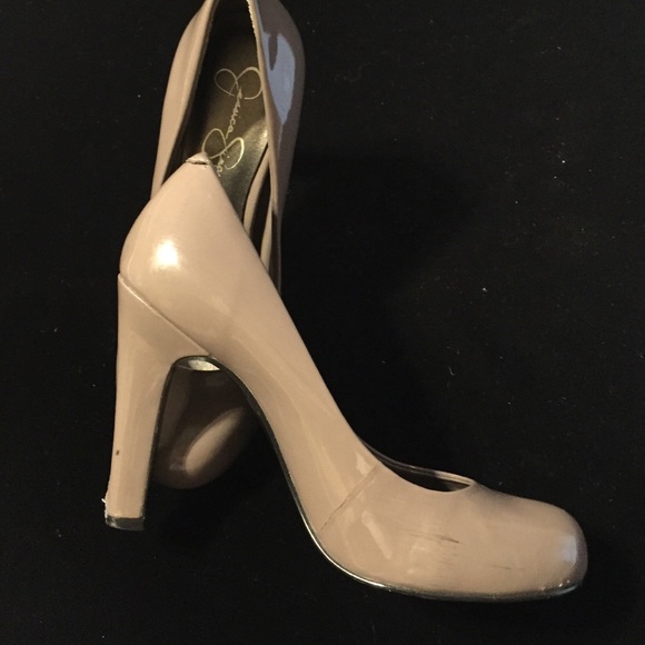 Jessica Simpson grey pumps - Picture 2 of 3