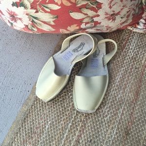 Ruidavets  leather sandal size 8