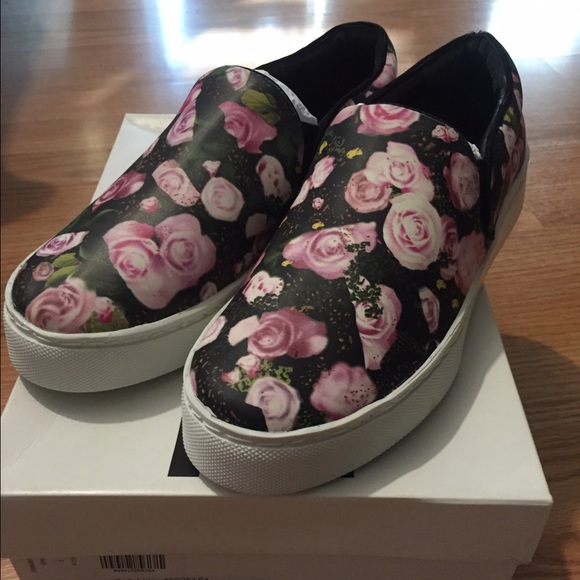 Schutz sneakers - Picture 1 of 3