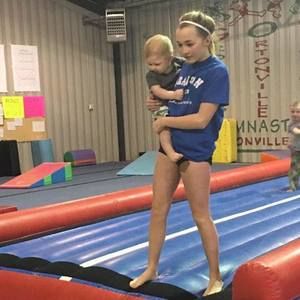 Meet your Posher, Chloe