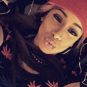 Meet your Posher, Kiana