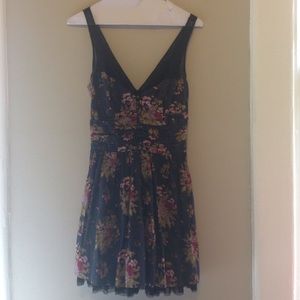 Pink floral and navy Free People dress size 4