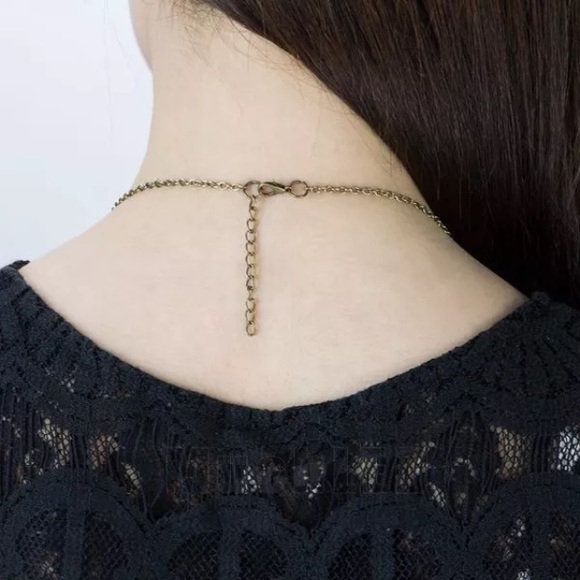 Statement crystal necklace - Picture 3 of 4