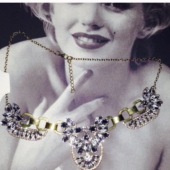 Statement crystal necklace - Picture 2 of 4