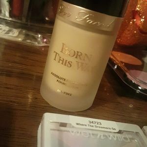 Too Faced Born This Way foundation