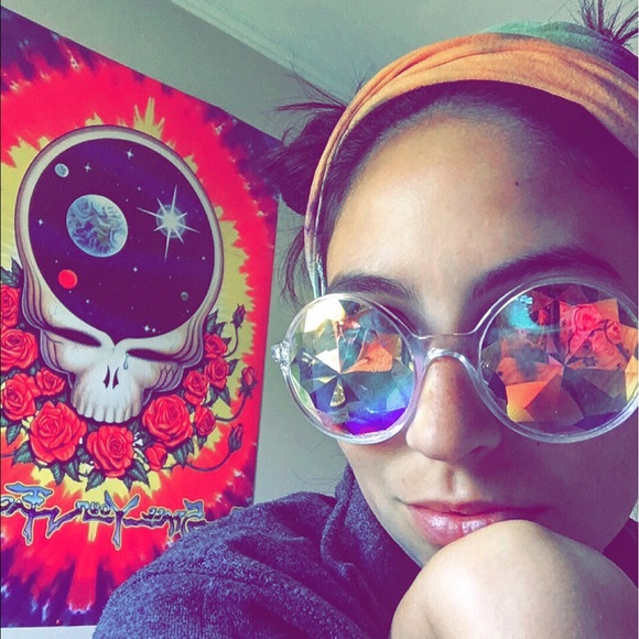 Meet your Posher, Valeria