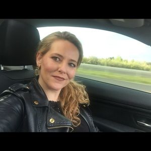 Meet your Posher, Samantha