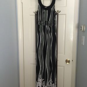 Maxi black and white summer dress