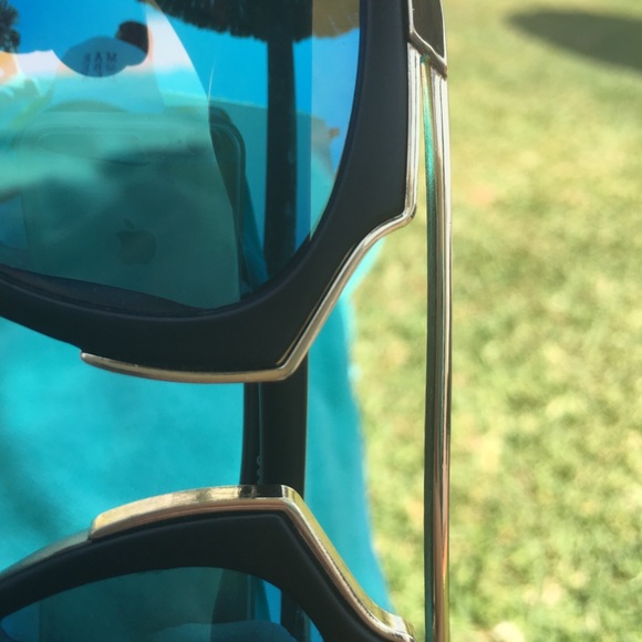 LF REFLECTIVE LENSE SUNGLASSES - Picture 3 of 3