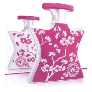 Bond No.9's Chinatown perfume🌸