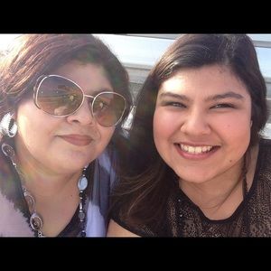 Meet your Posher, Christina