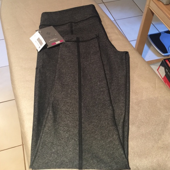 NUX ankle pants