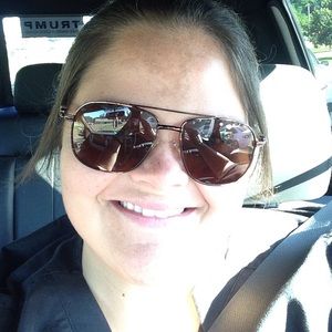 Meet your Posher, Kimberly