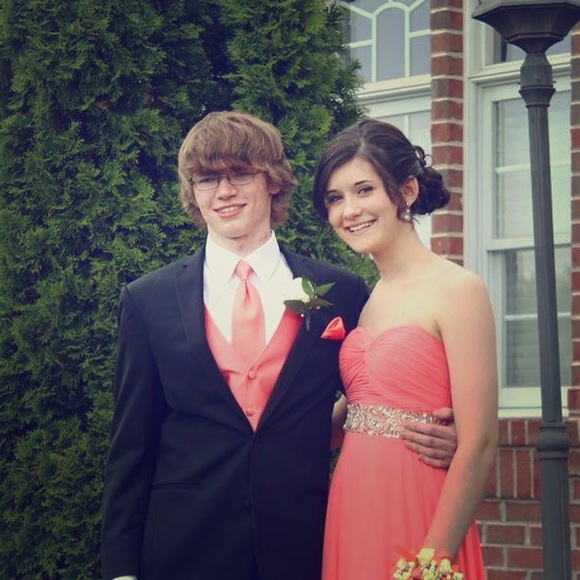 JOVANI STRAPLESS FULL LENGTH PROM GOWN