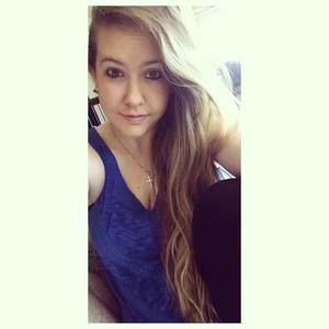 Meet your Posher, Caitlin