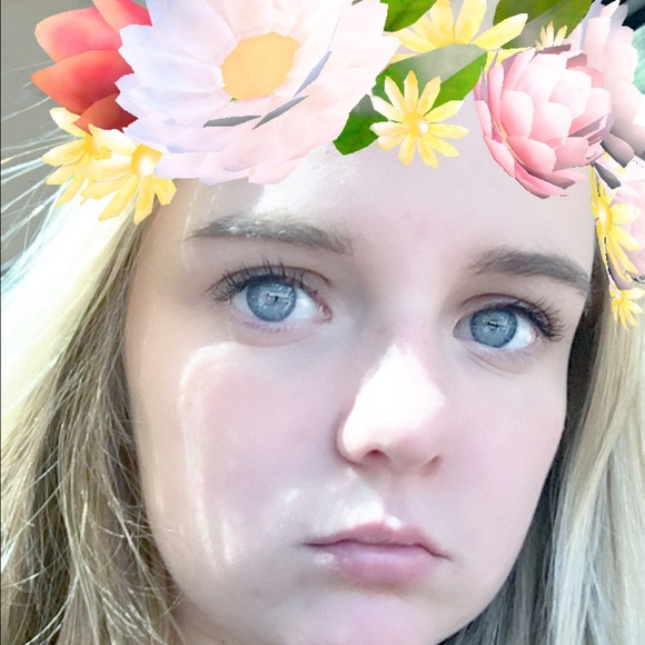 Meet your Posher, Hayley