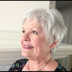 Meet your Posher, Christine