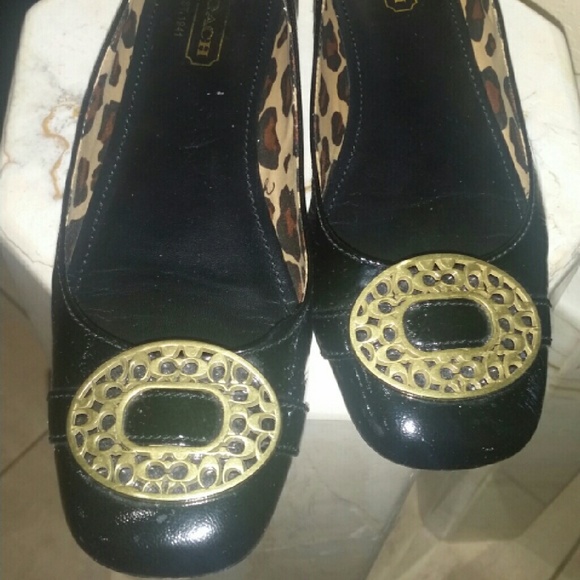 Authentic Coach black  Patent leather flats.