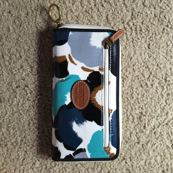 Fossil wallet