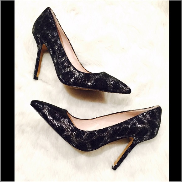 Vince Camuto Shoes - Vince Camuto metallic leopard heels