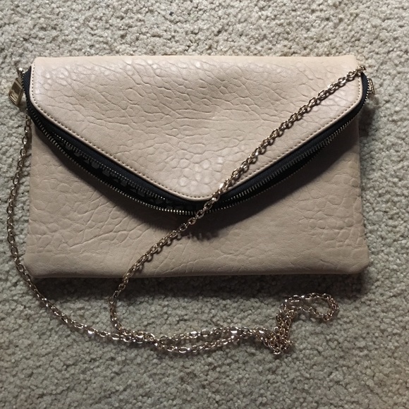 Urban Expressions crossbody bag